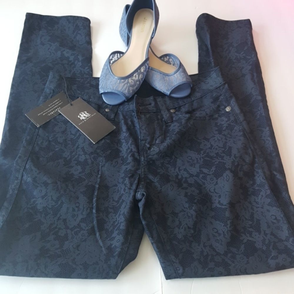 Rock & Republic Blue Flowered Jeans Size 8